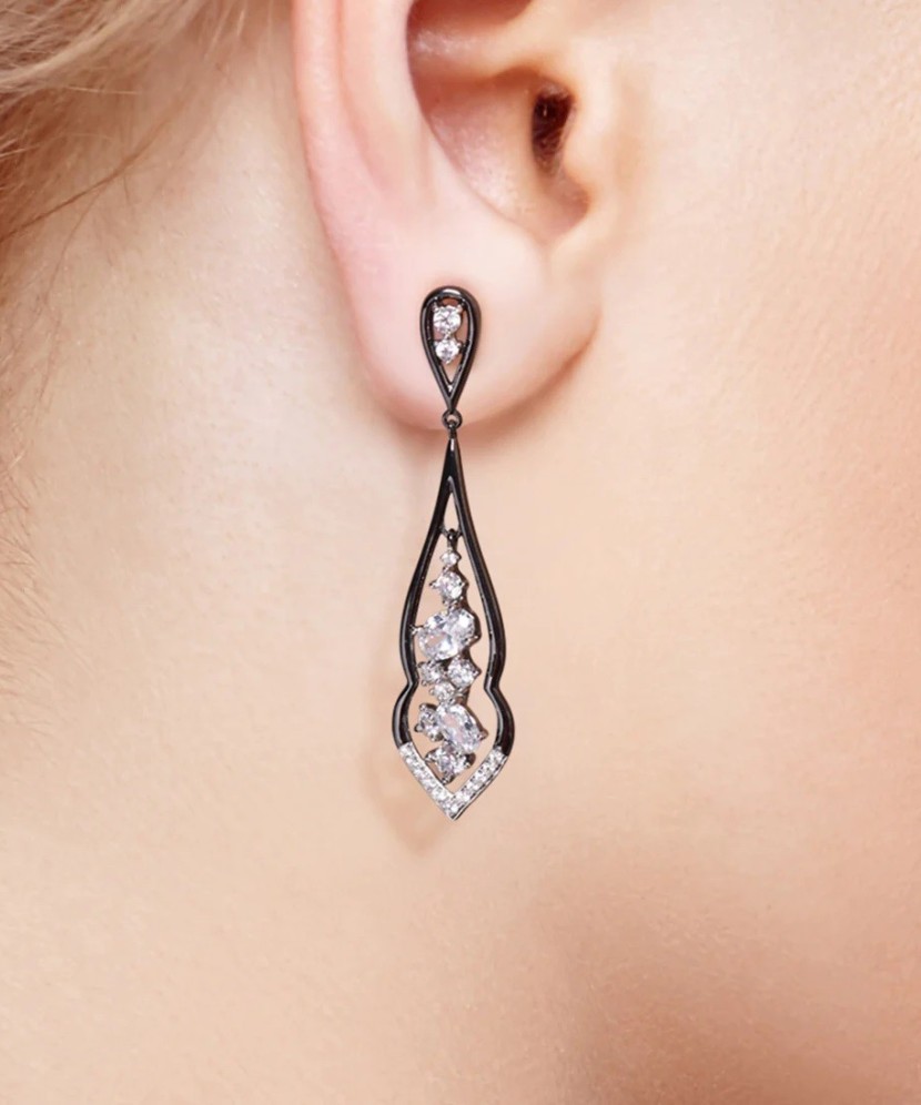 Sterling silver earrings with zircons