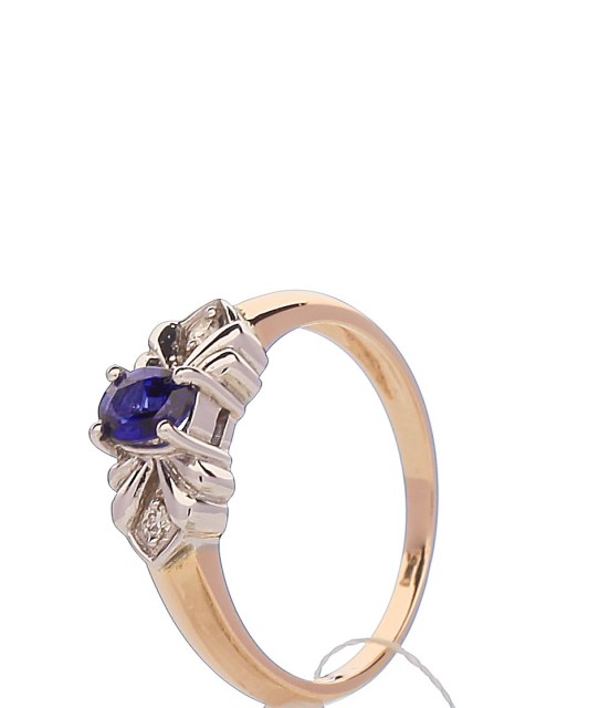 Gold ring with sapphire and diamonds