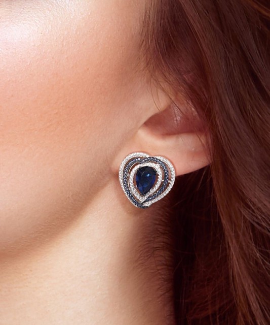 Hopeiset korvakorut zirkoneilla ja spinellillä