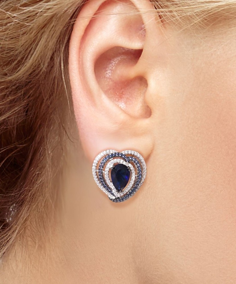 Hopeiset korvakorut zirkoneilla ja spinellillä