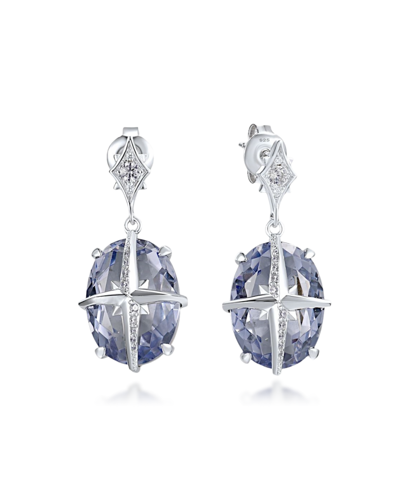 Hopeiset korvakorut zirkoneilla