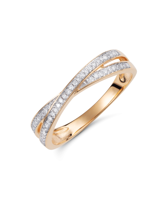Gold ring with diamonds