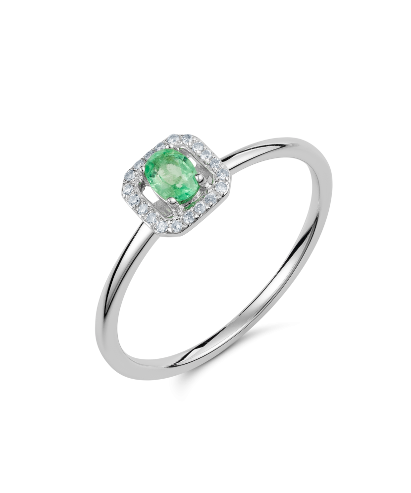 White gold ring with emerald and diamonds