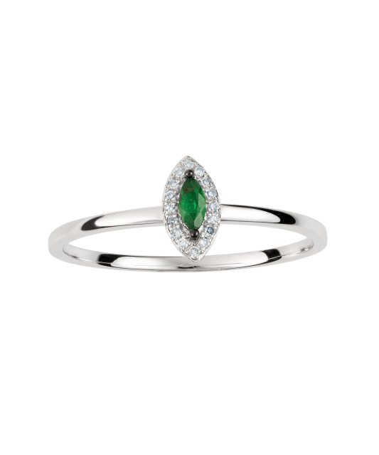 White gold ring with emerald and diamonds