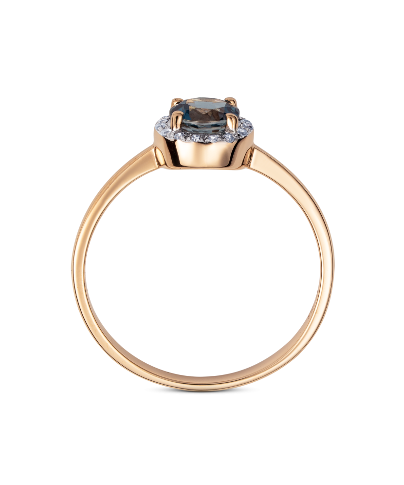 Gold ring with diamonds and London topaz