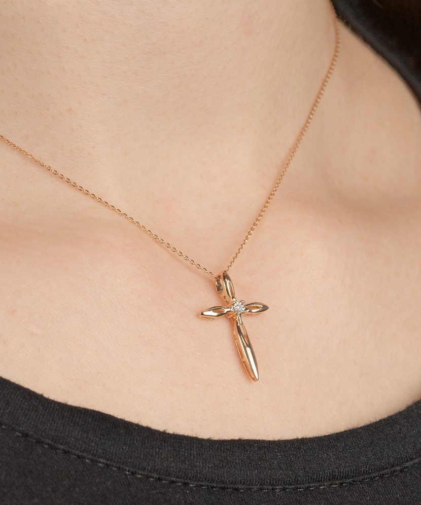 Gold pendant with diamonds "Cross"