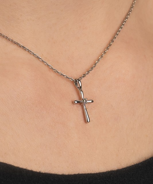White gold pendant with diamonds "Cross"