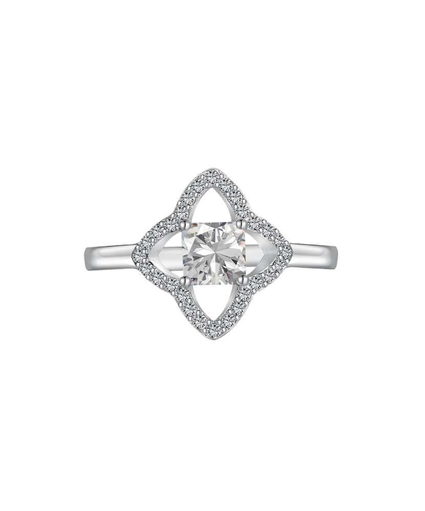 Sterling silver ring with zircons