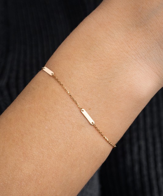 Gold bracelet