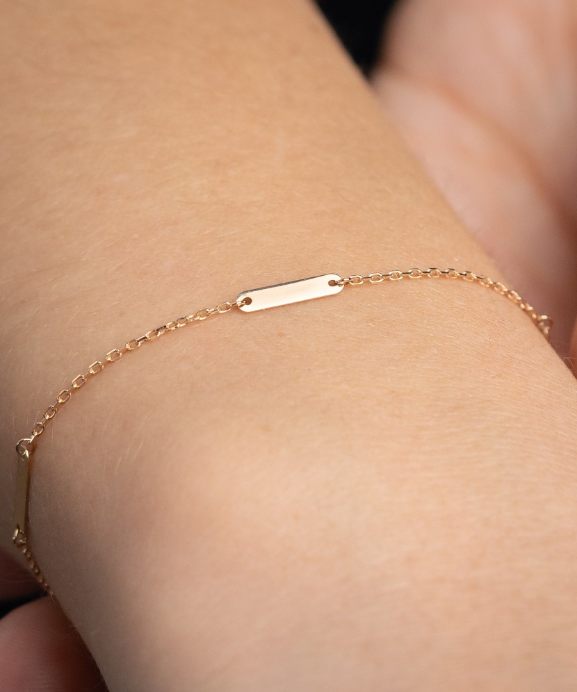 Gold bracelet