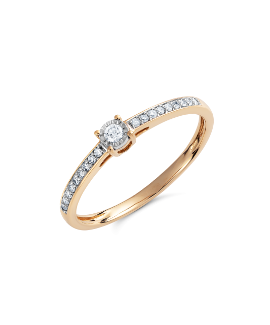 Gold ring with diamonds
