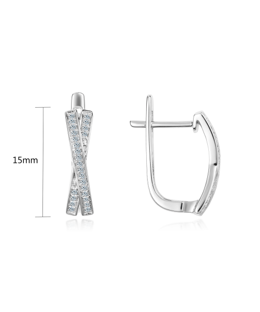 Valkokultaiset korvakorut timanteilla