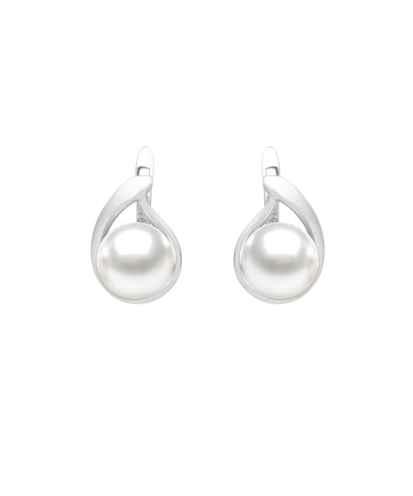 Sterling silver earrings with pearls
