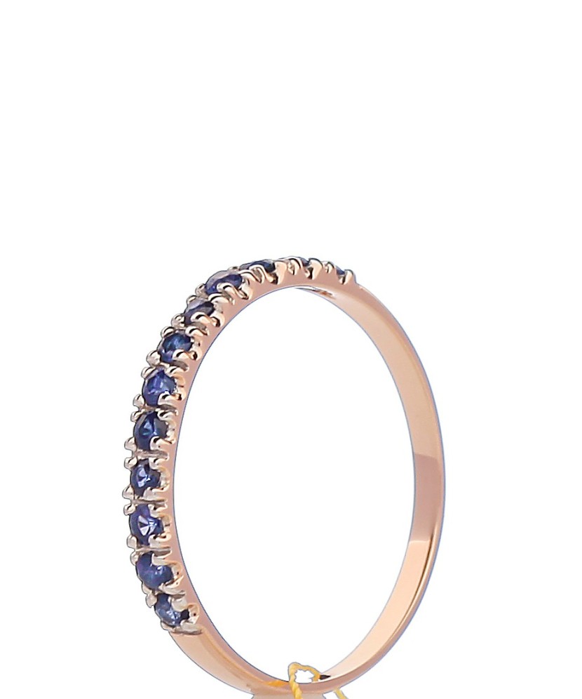 Gold ring with sapphires
