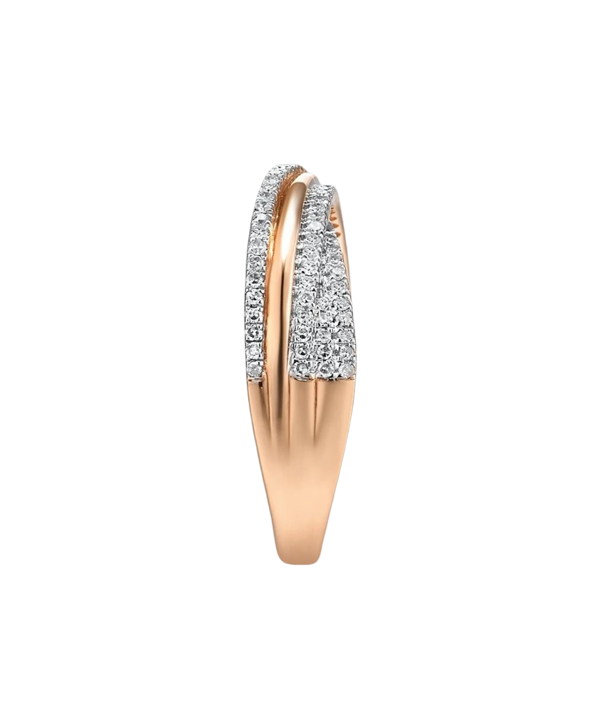 Gold ring with diamonds