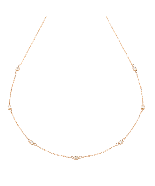 Gold chain with zirconium pendant
