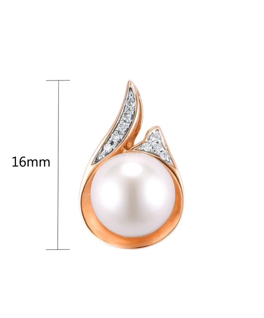 Kultainen riipus helmelläja timantteja