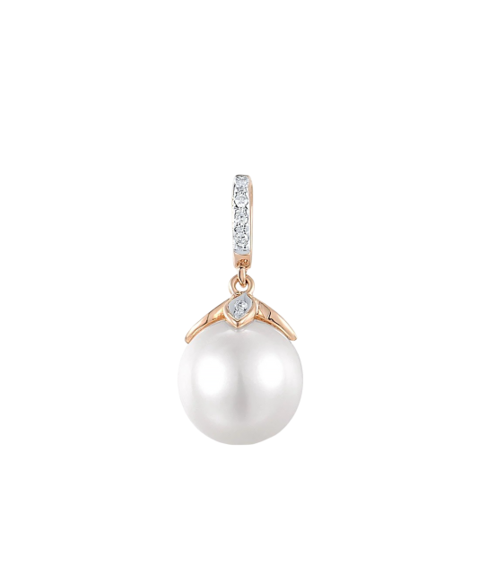 Gold pendant with diamonds and pearls