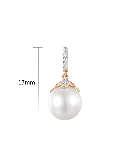 Gold pendant with diamonds and pearls
