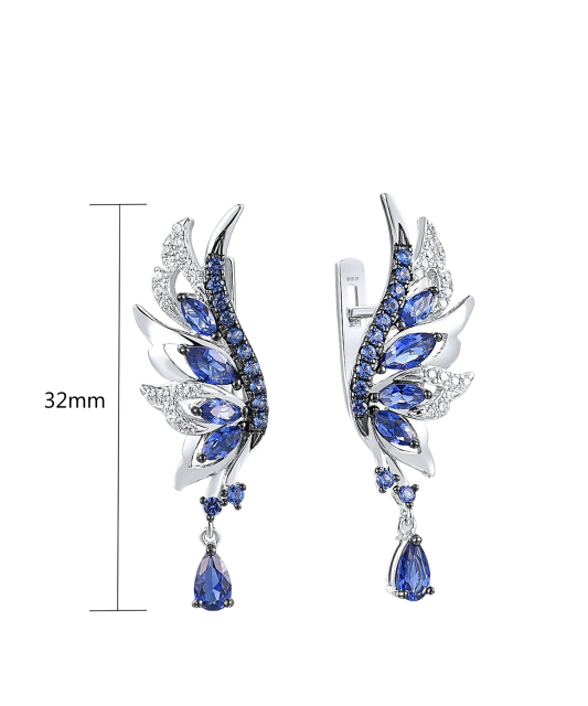 Hopeiset korvakorut zirkoneilla