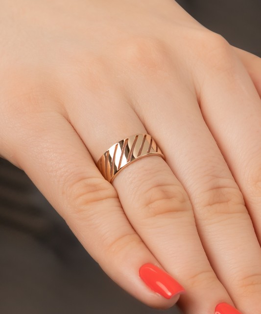 Gold ring