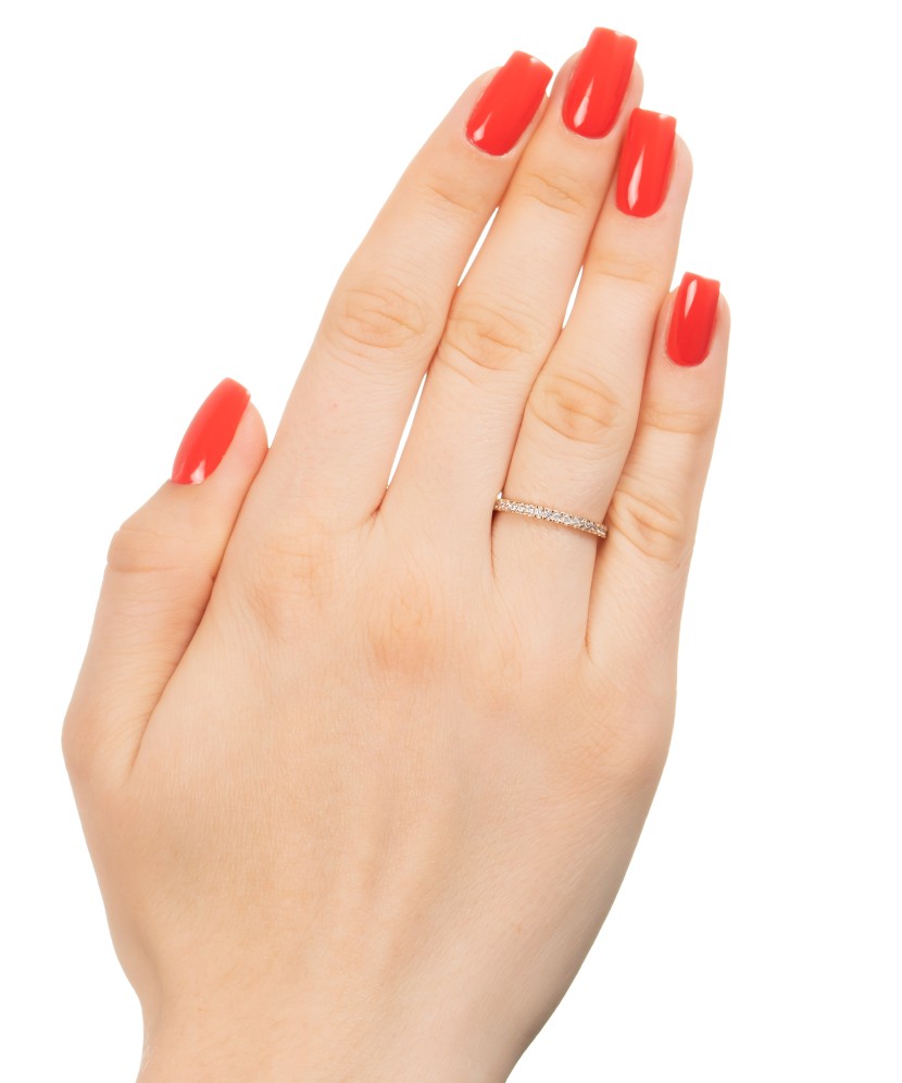 Gold ring with zircons