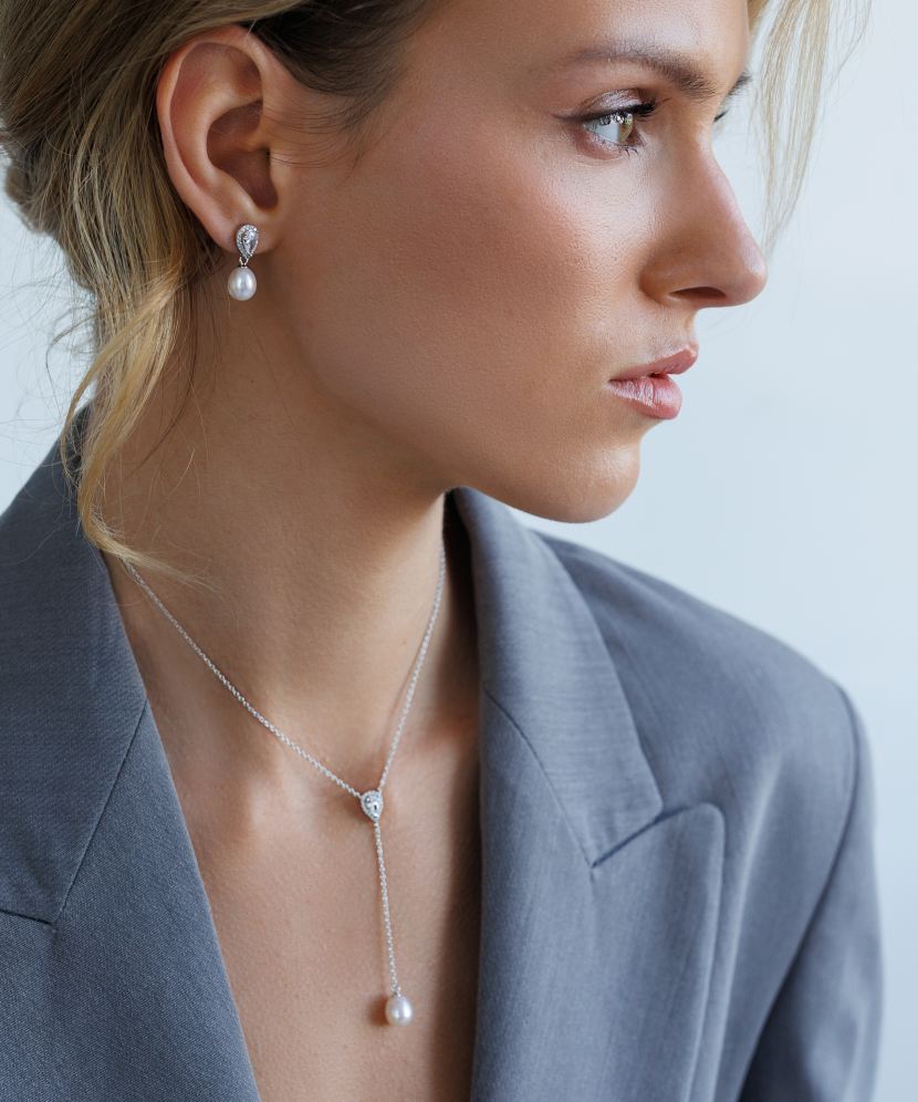 Sterling silver earrings with pearls and zircons