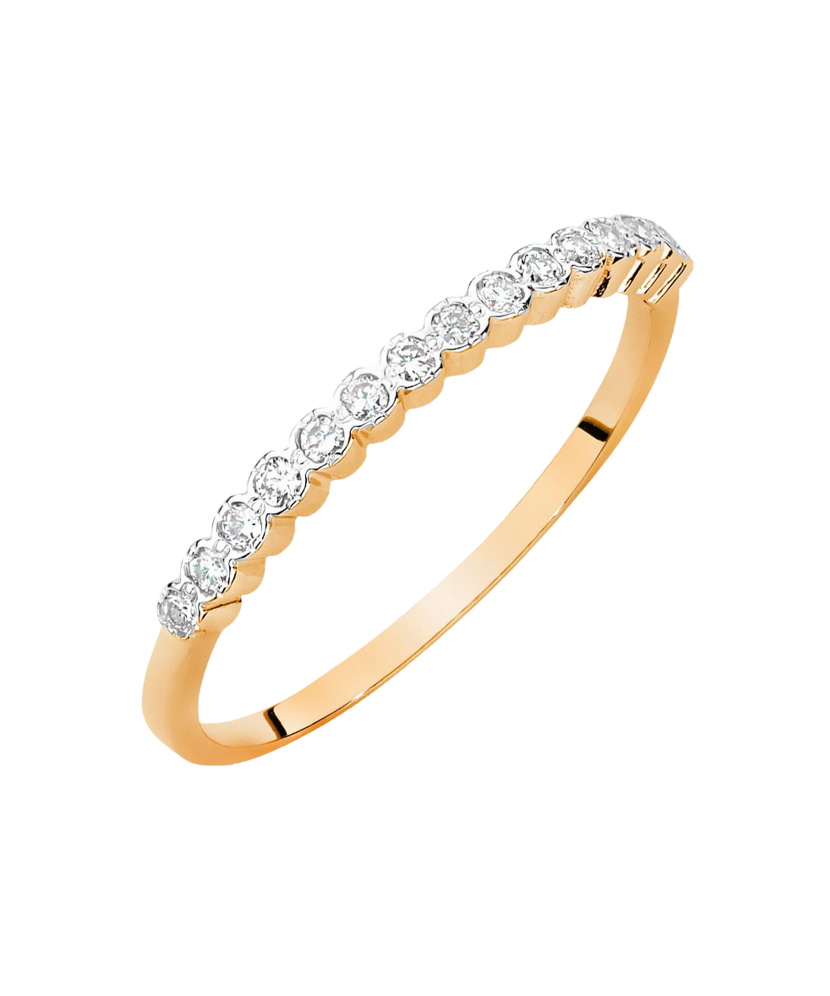 Gold ring with diamonds