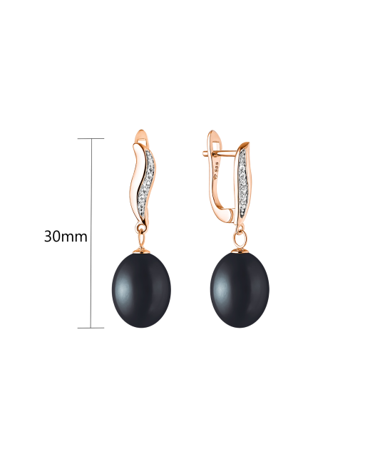 Gold earrings with pearls
