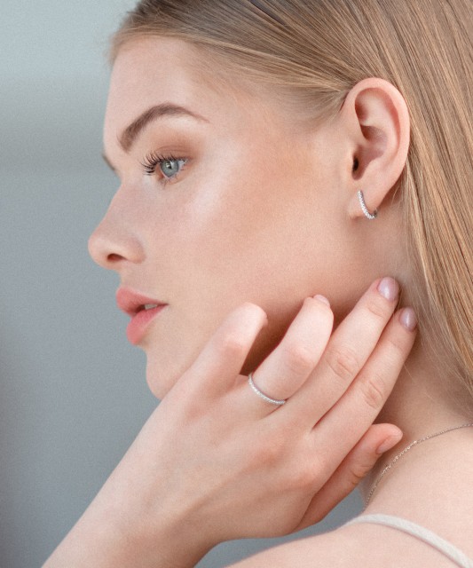 Balto aukso žiedas su briliantais  - Goldinga