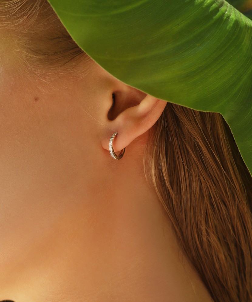 White gold earrings with diamonds