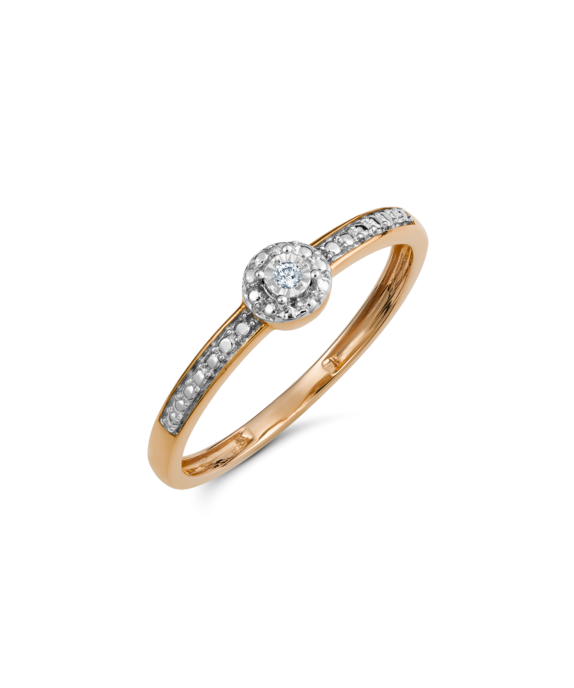 Gold ring with diamonds