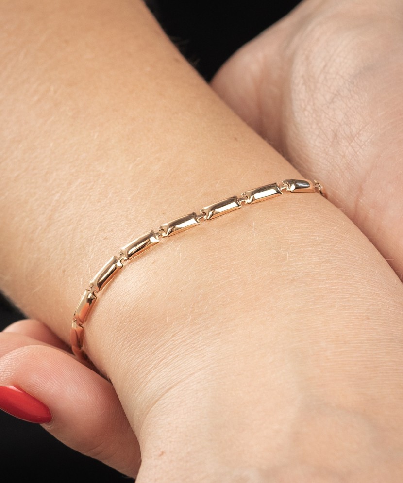 Gold bracelet