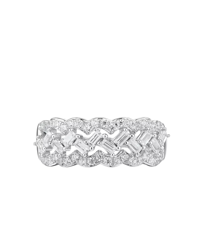Sterling silver ring with zirconium