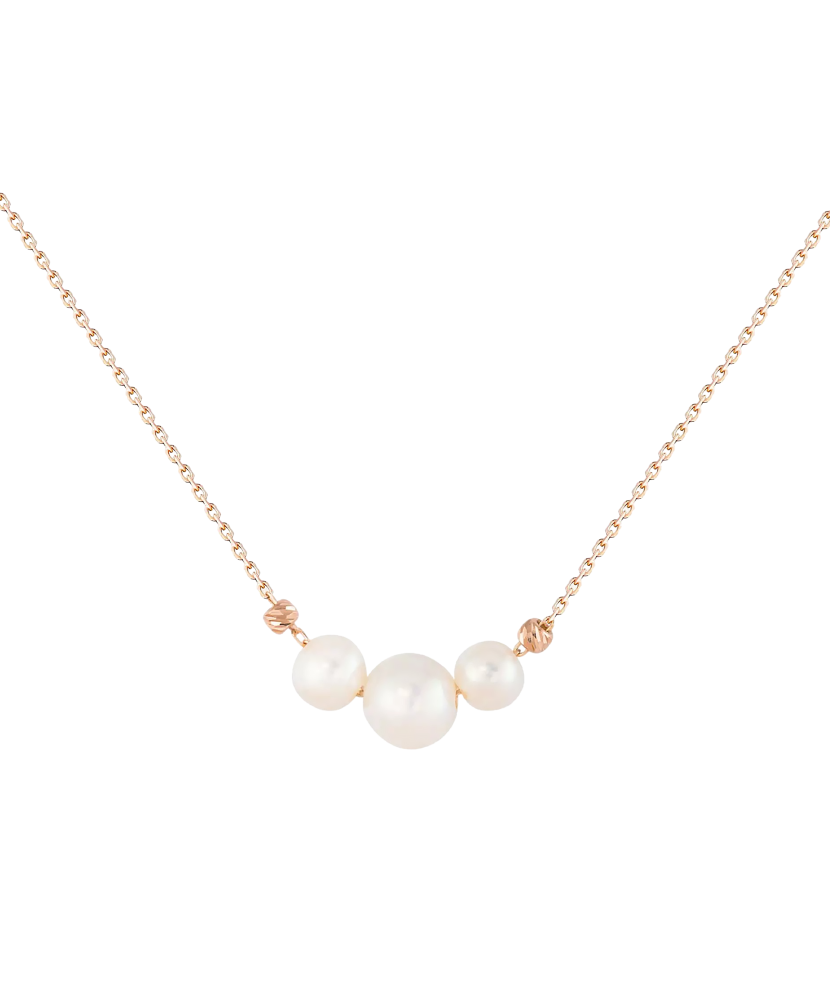 Gold chain with pearls