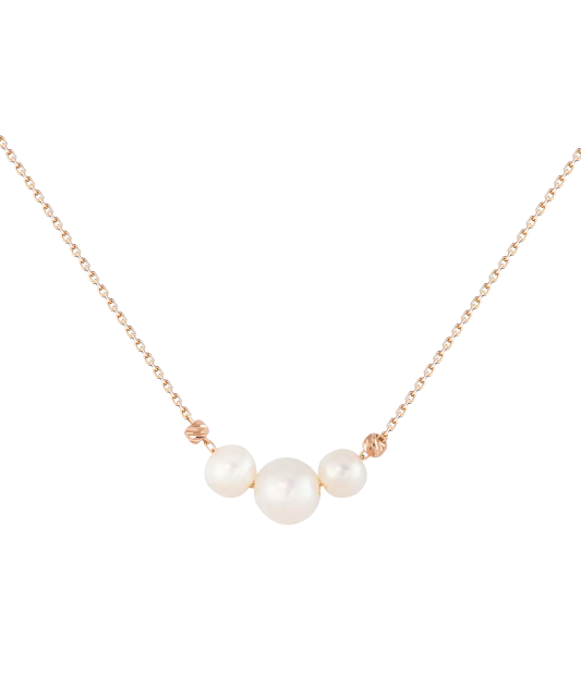 Gold chain with pearls