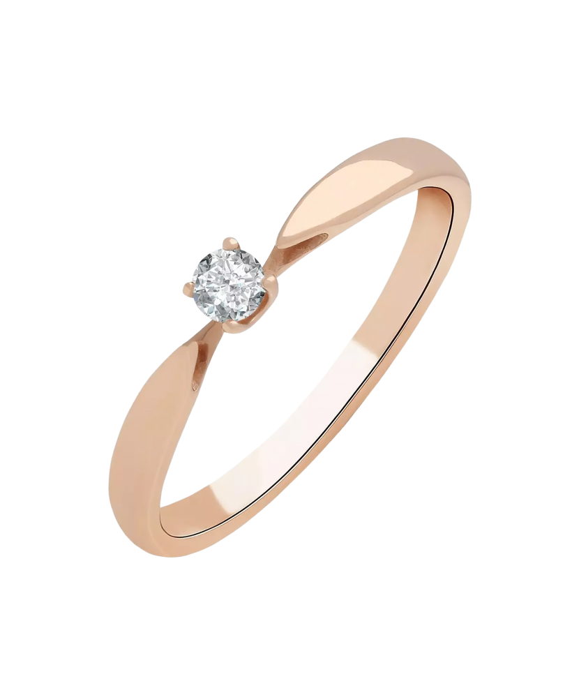 Gold ring with diamond