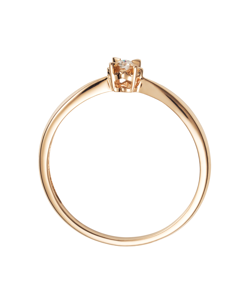 Gold ring with diamond