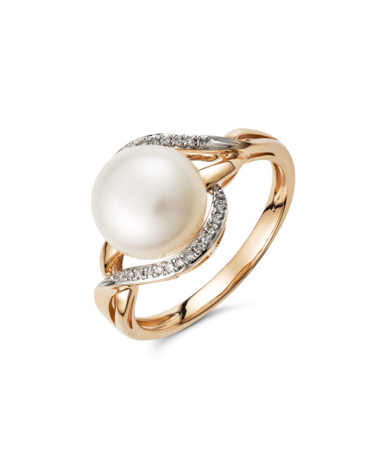 Gold ring with diamonds and pearls