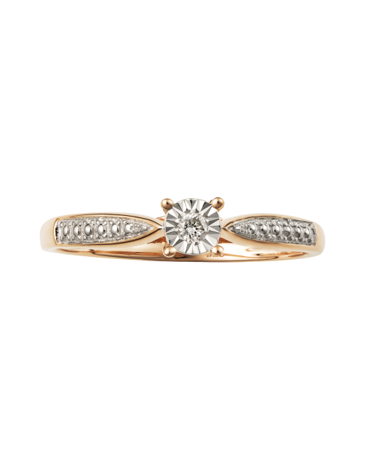 Gold ring with diamonds