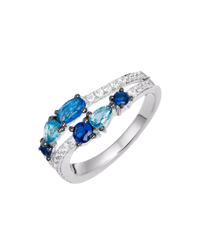 Sterling silver ring with zirconium