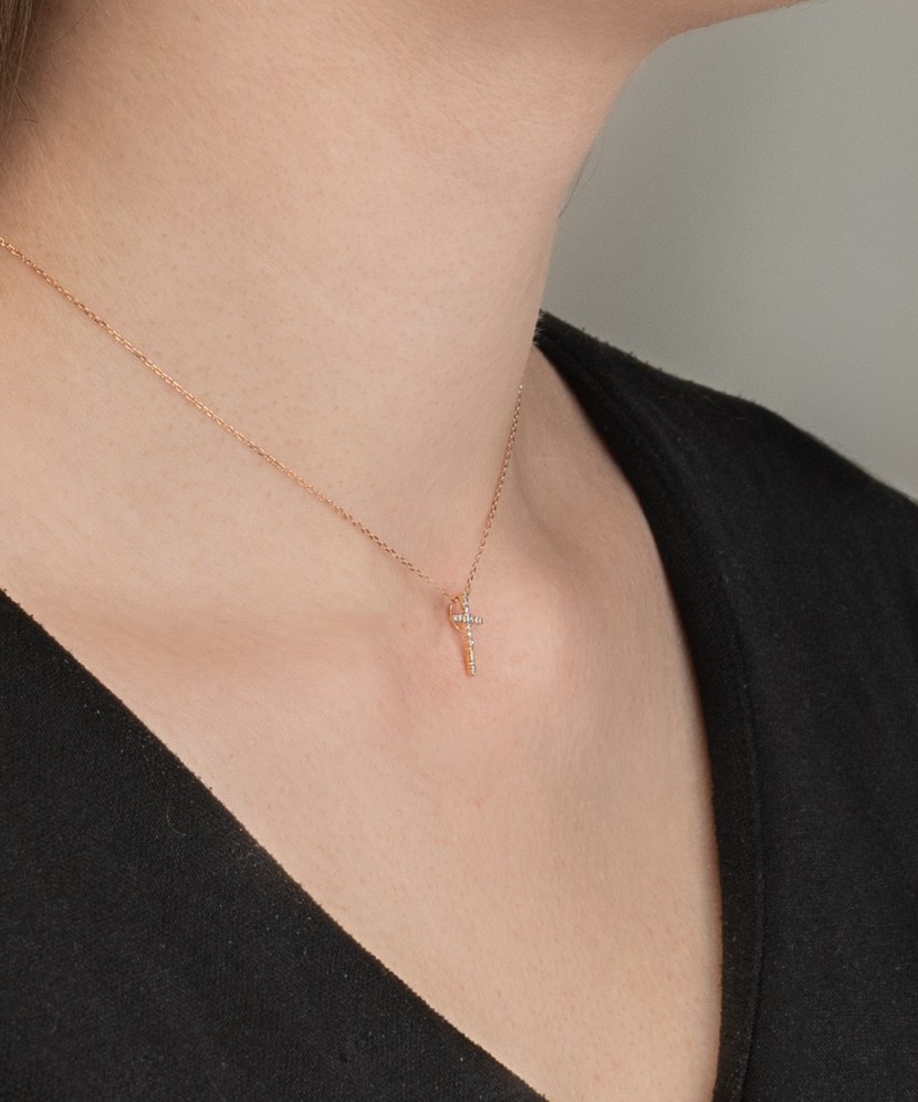 Gold pendant with diamonds "Cross"