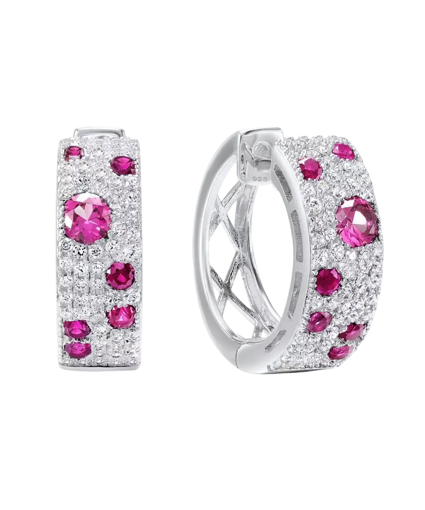 Hopeiset korvakorut nanorubiineilla ja zirkoneilla