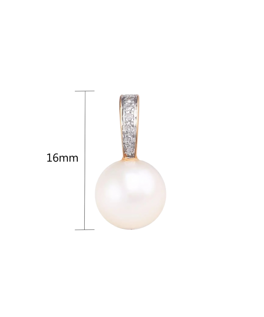 Gold pendant with diamonds and pearls