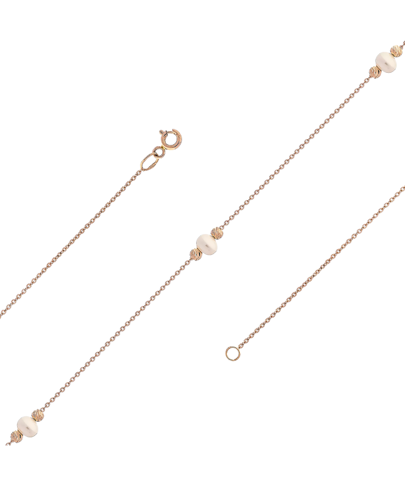 Gold chain with pearls