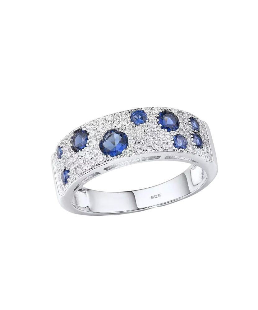 Sterling silver ring with zircons