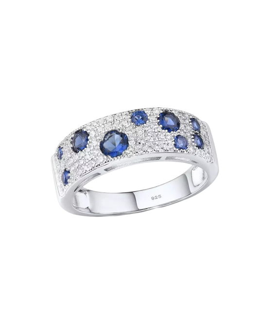 Sterling silver ring with zircons