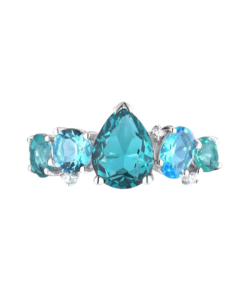 Sterling silver ring with zircons