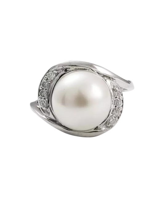 Sterling silver ring with pearl and zircons