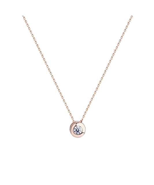 Gold chain with zirconium pendant